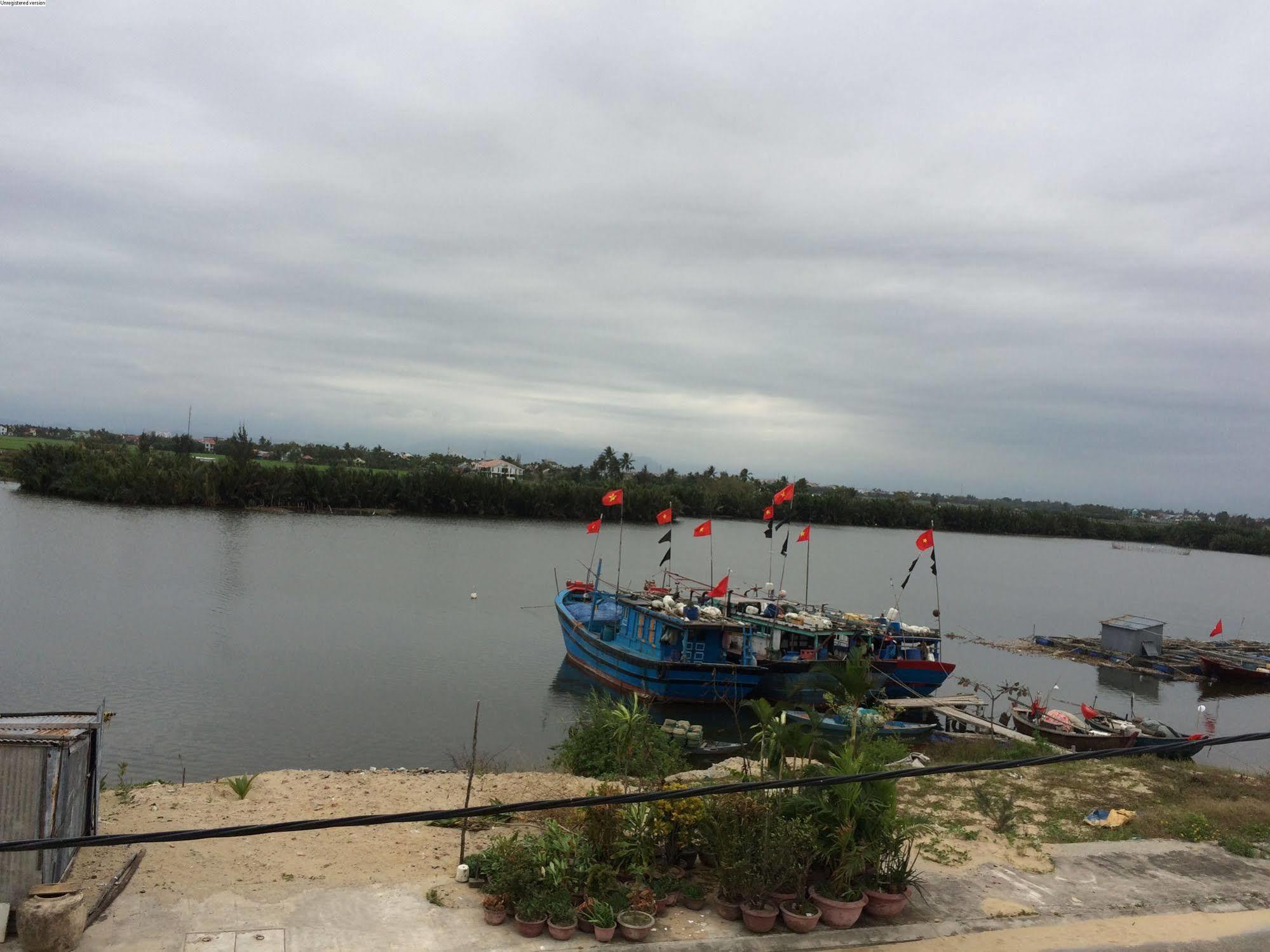 River Park Trademark River Park Homestayandhostel Hoian Хой Ан Екстериор снимка